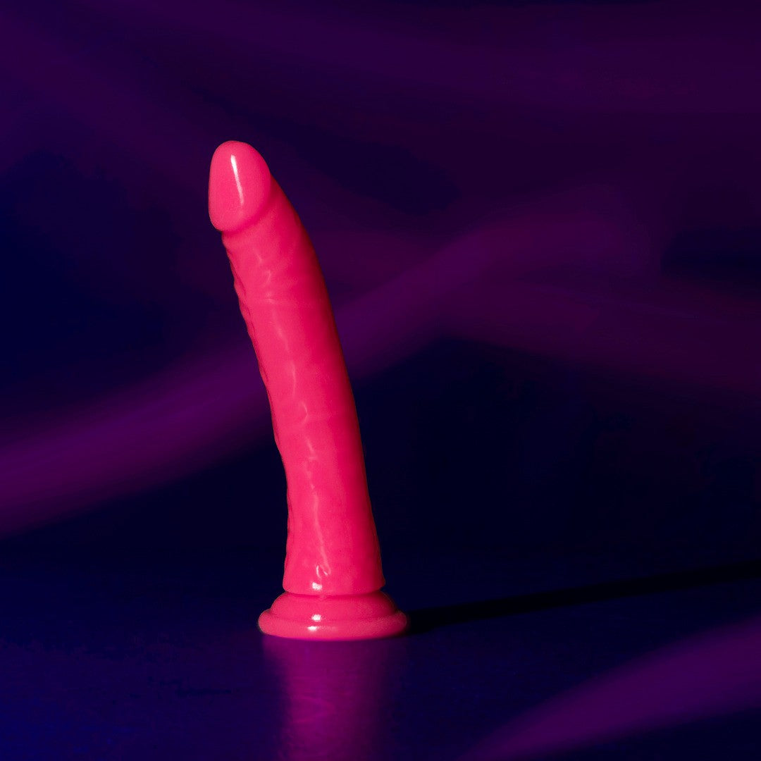 DILDO SLIM REALISTIC GLOW IN THE DARK 8 /20 CM ROSA REALROCK