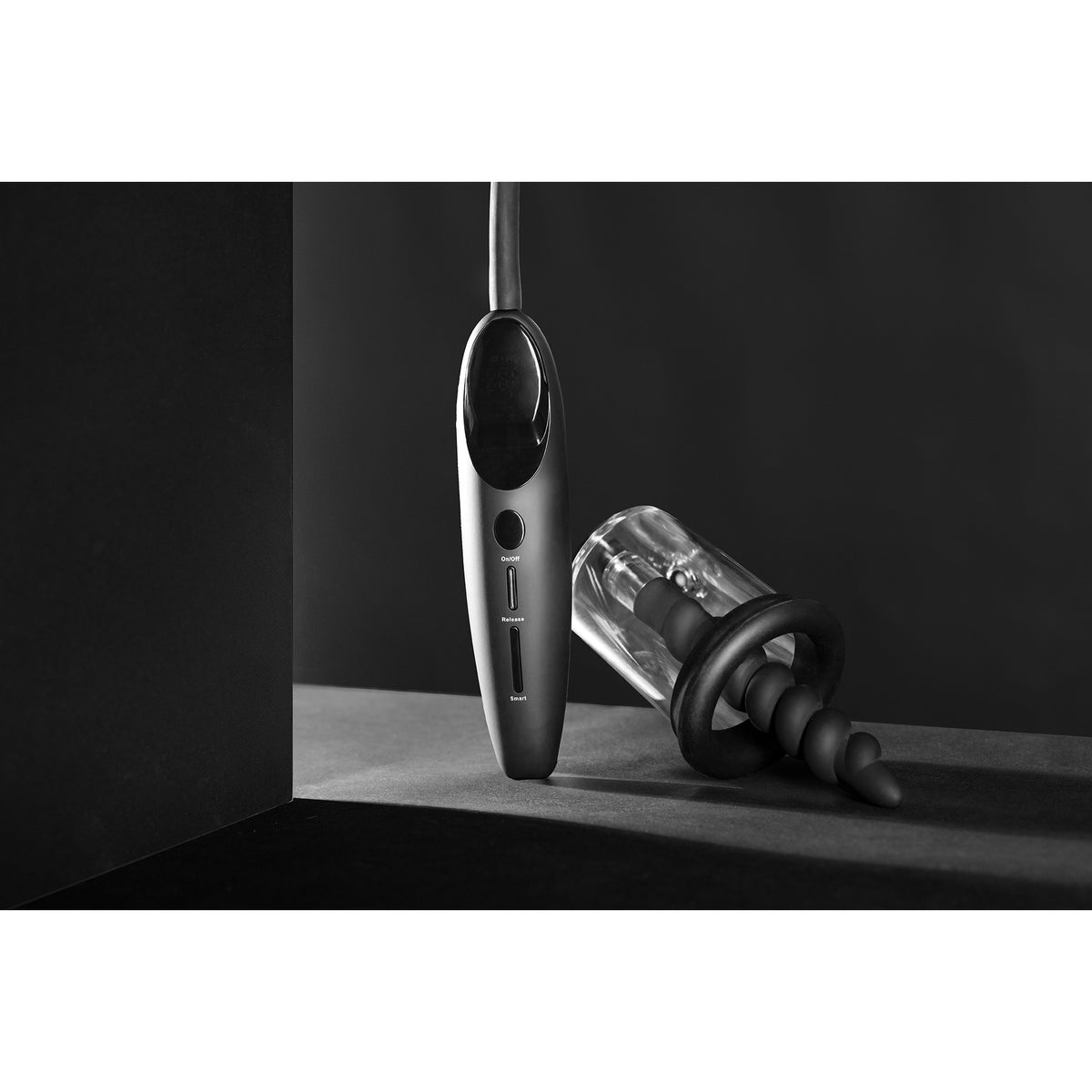 OUCH! AUTOMATIC RECHARGEABLE ROSING PUMP BLACK