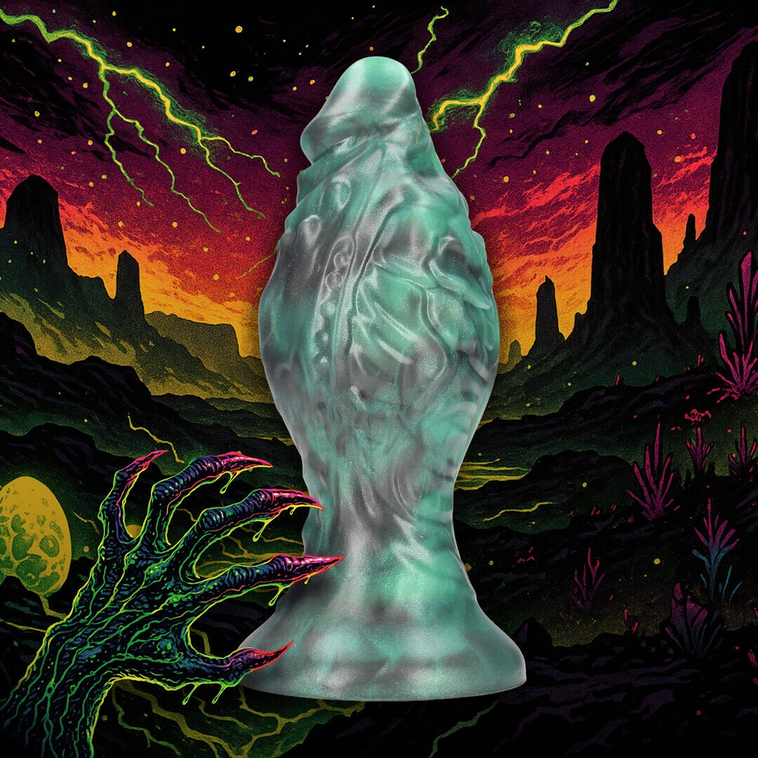 OUCH! SPACE BORN EGG PLUG GREEN/BLACK